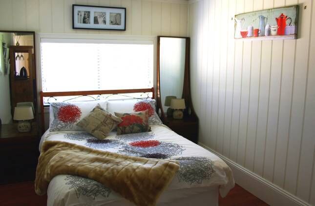 Double bed ensuite Old School