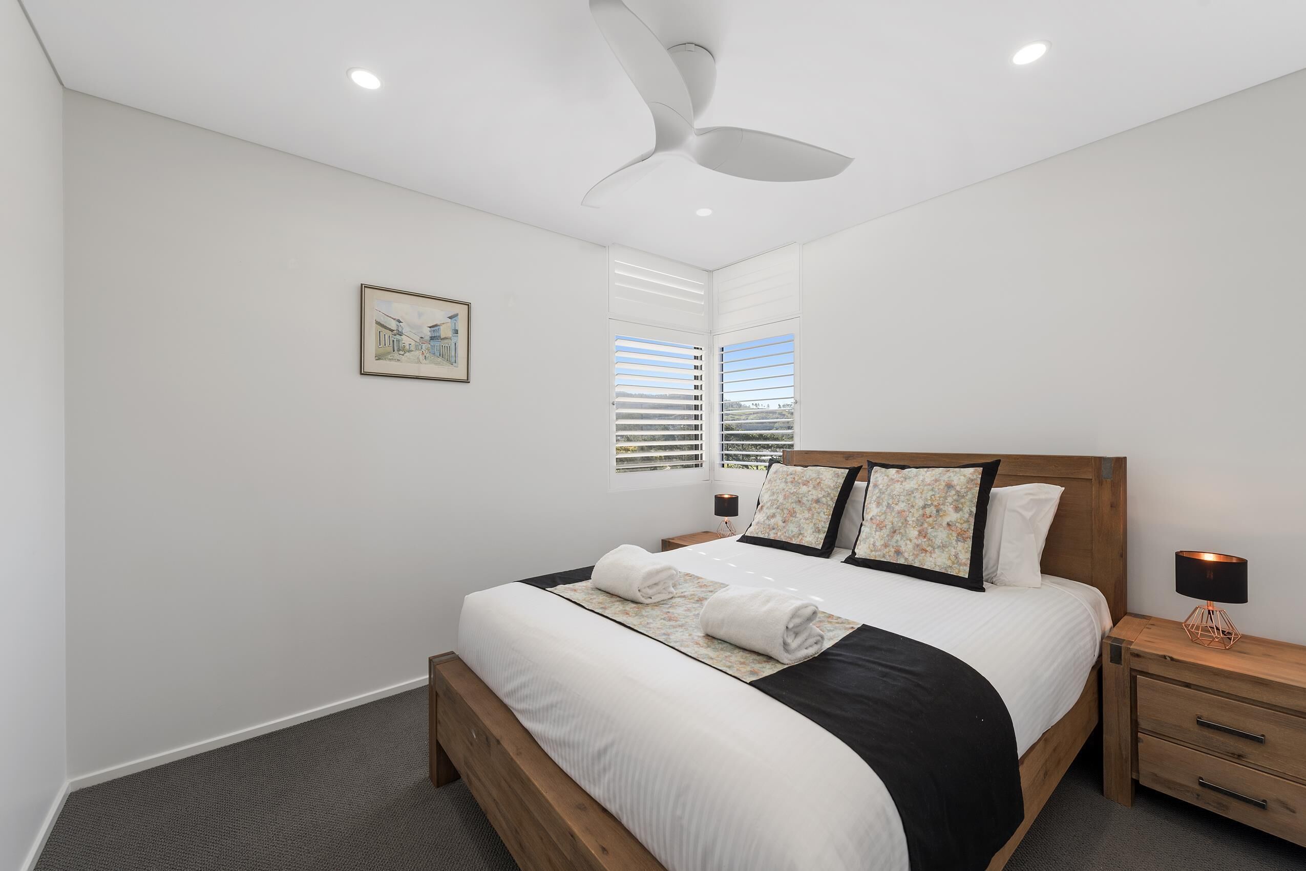 Iroise Beachside Opposite Park Beach With Ocean & Hill Views