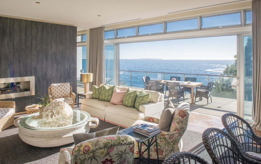 Bannisters by the Sea Mollymook